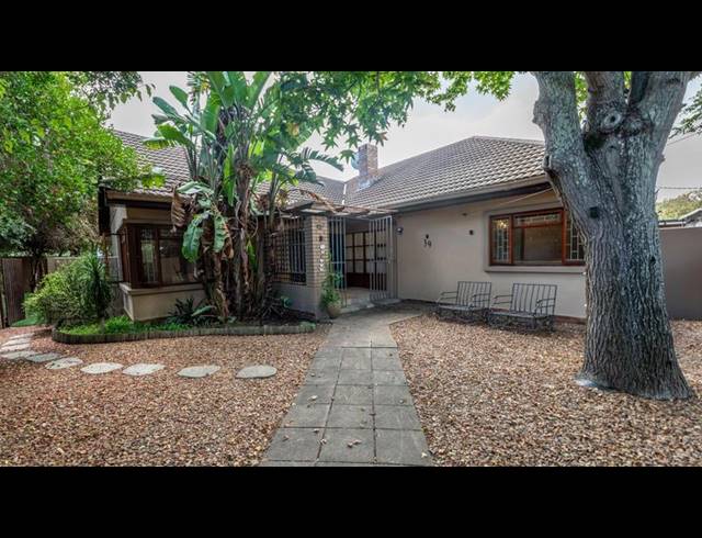 5 BEDROOM HOUSE FOR SALE IN BOSTON